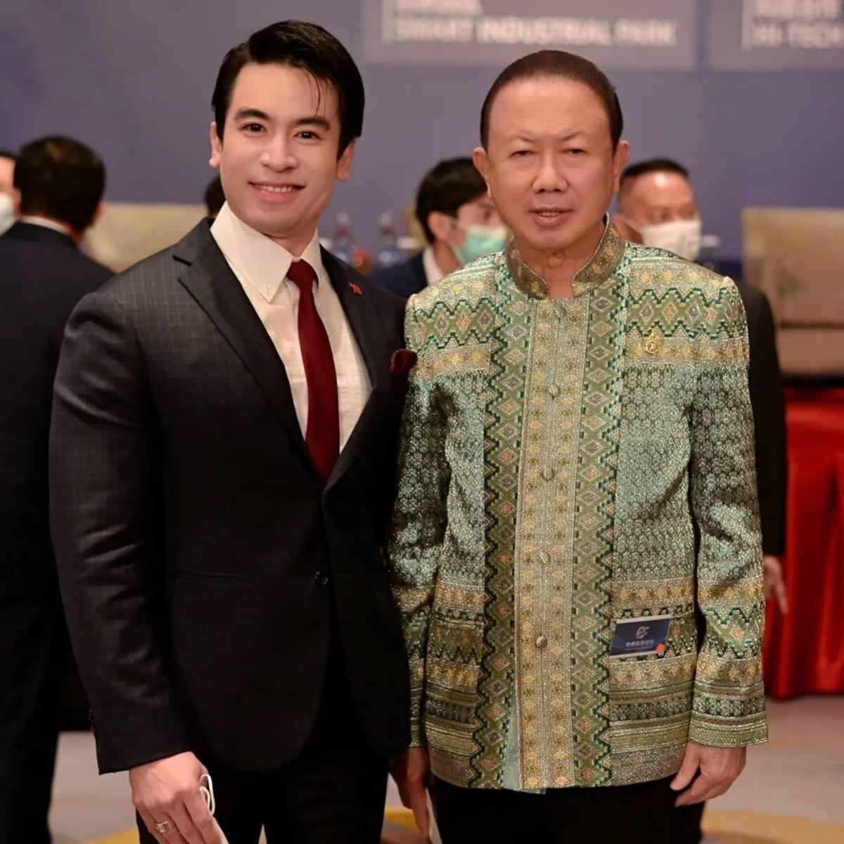 Dr. NUTTAPONG NAMSIRIKUL (POP) ครูพี่ป๊อป ดร. ณัฐพงศ์ นำศิริกุล Highlight 4