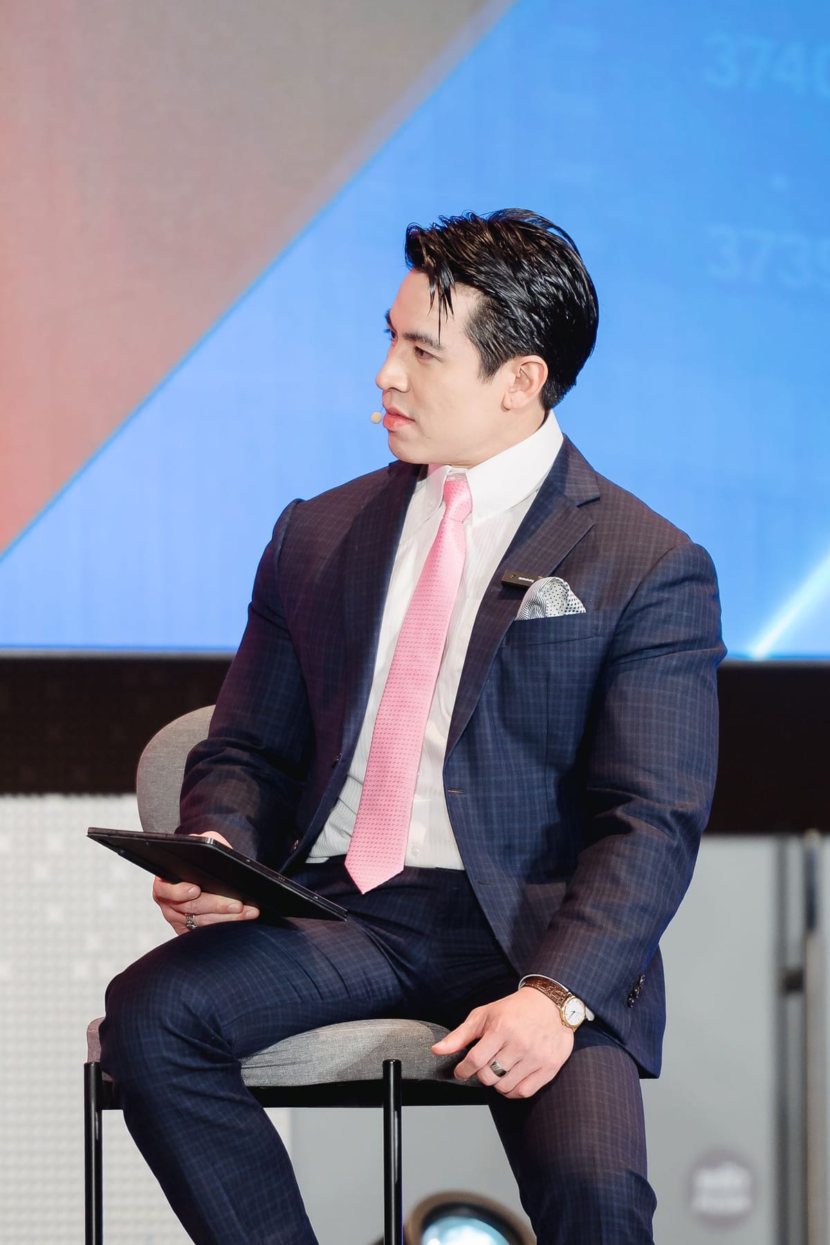 Dr. NUTTAPONG NAMSIRIKUL (POP) ครูพี่ป๊อป ดร. ณัฐพงศ์ นำศิริกุล Highlight TNN ก้าวสู่ปีที่ 16 ทันโลก ทันเศรษฐกิจ ทันทุกความจริง