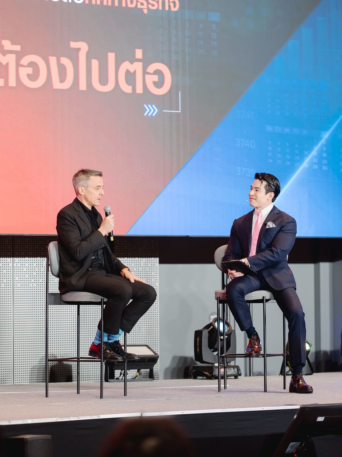 Dr. NUTTAPONG NAMSIRIKUL (POP) ครูพี่ป๊อป ดร. ณัฐพงศ์ นำศิริกุล Highlight TNN ก้าวสู่ปีที่ 16 ทันโลก ทันเศรษฐกิจ ทันทุกความจริง