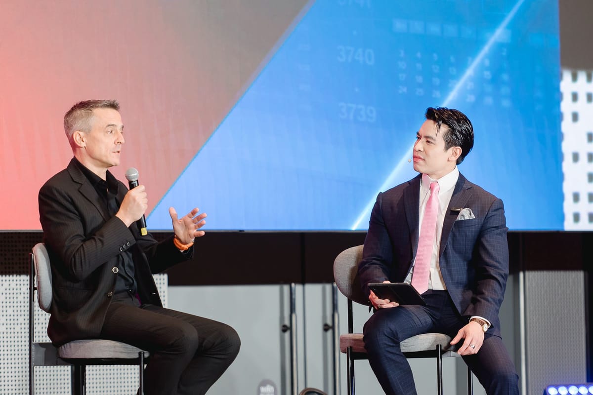 Dr. NUTTAPONG NAMSIRIKUL (POP) ครูพี่ป๊อป ดร. ณัฐพงศ์ นำศิริกุล Highlight TNN ก้าวสู่ปีที่ 16 ทันโลก ทันเศรษฐกิจ ทันทุกความจริง